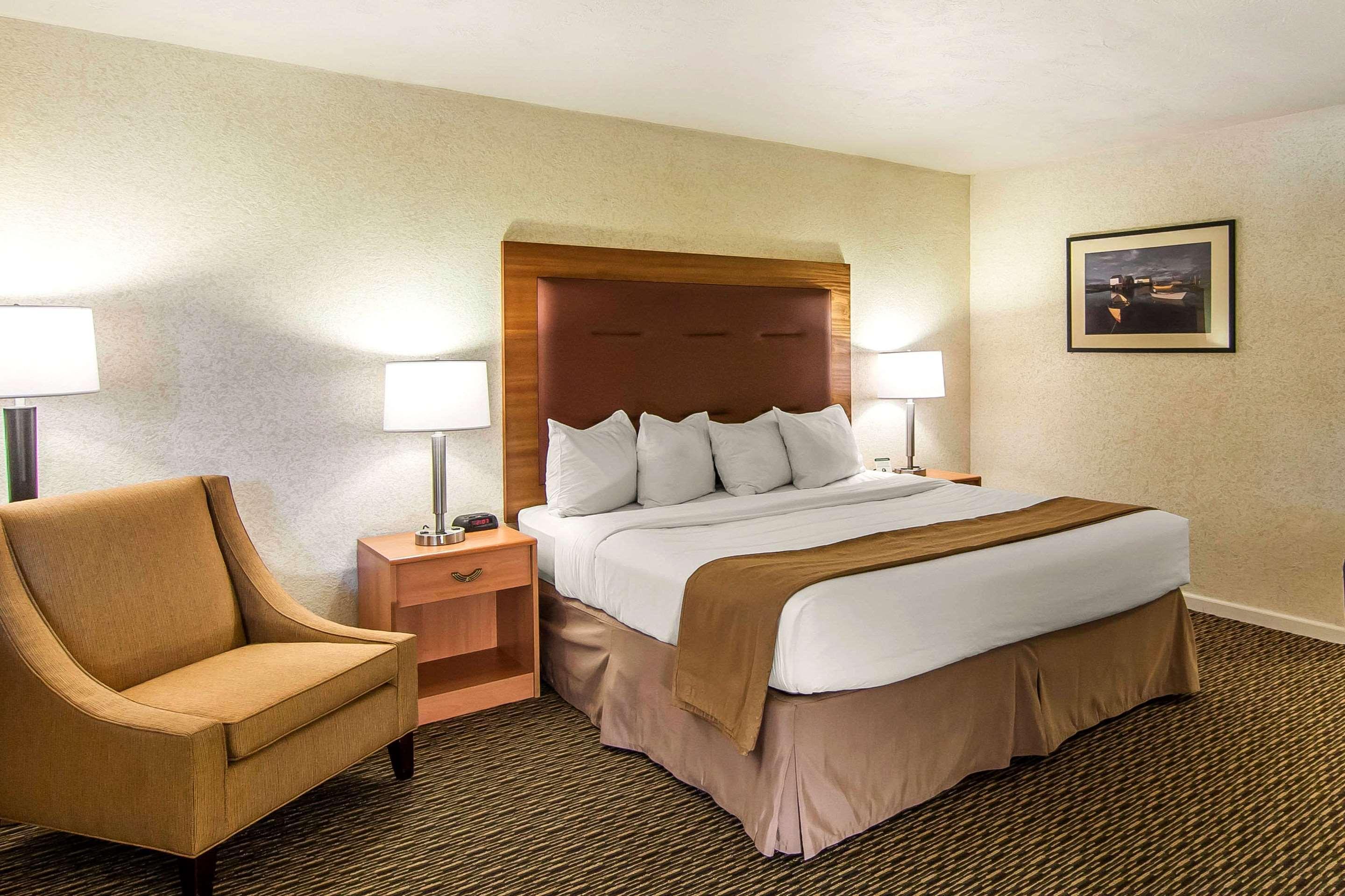 Quality Inn & Suites At Coos Bay Норт-Бенд Экстерьер фото