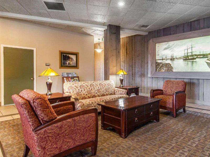 Quality Inn & Suites At Coos Bay Норт-Бенд Экстерьер фото