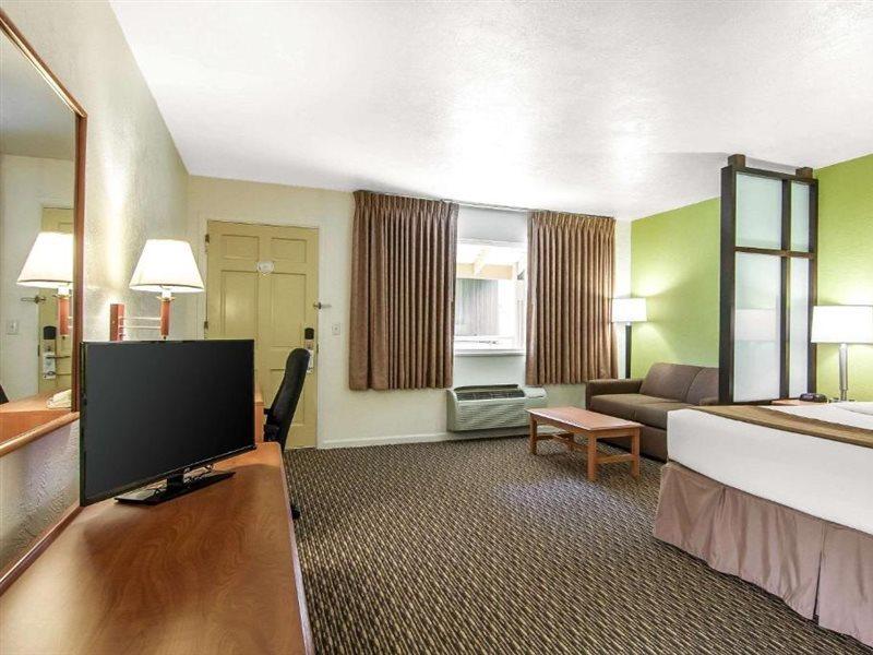 Quality Inn & Suites At Coos Bay Норт-Бенд Экстерьер фото