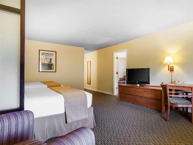 Quality Inn & Suites At Coos Bay Норт-Бенд Экстерьер фото