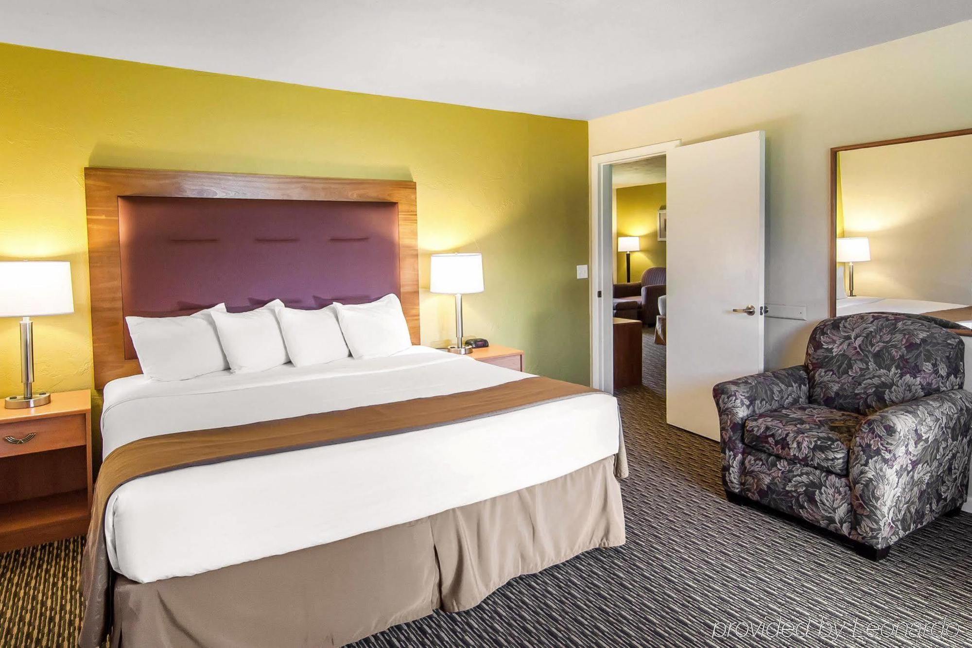 Quality Inn & Suites At Coos Bay Норт-Бенд Экстерьер фото