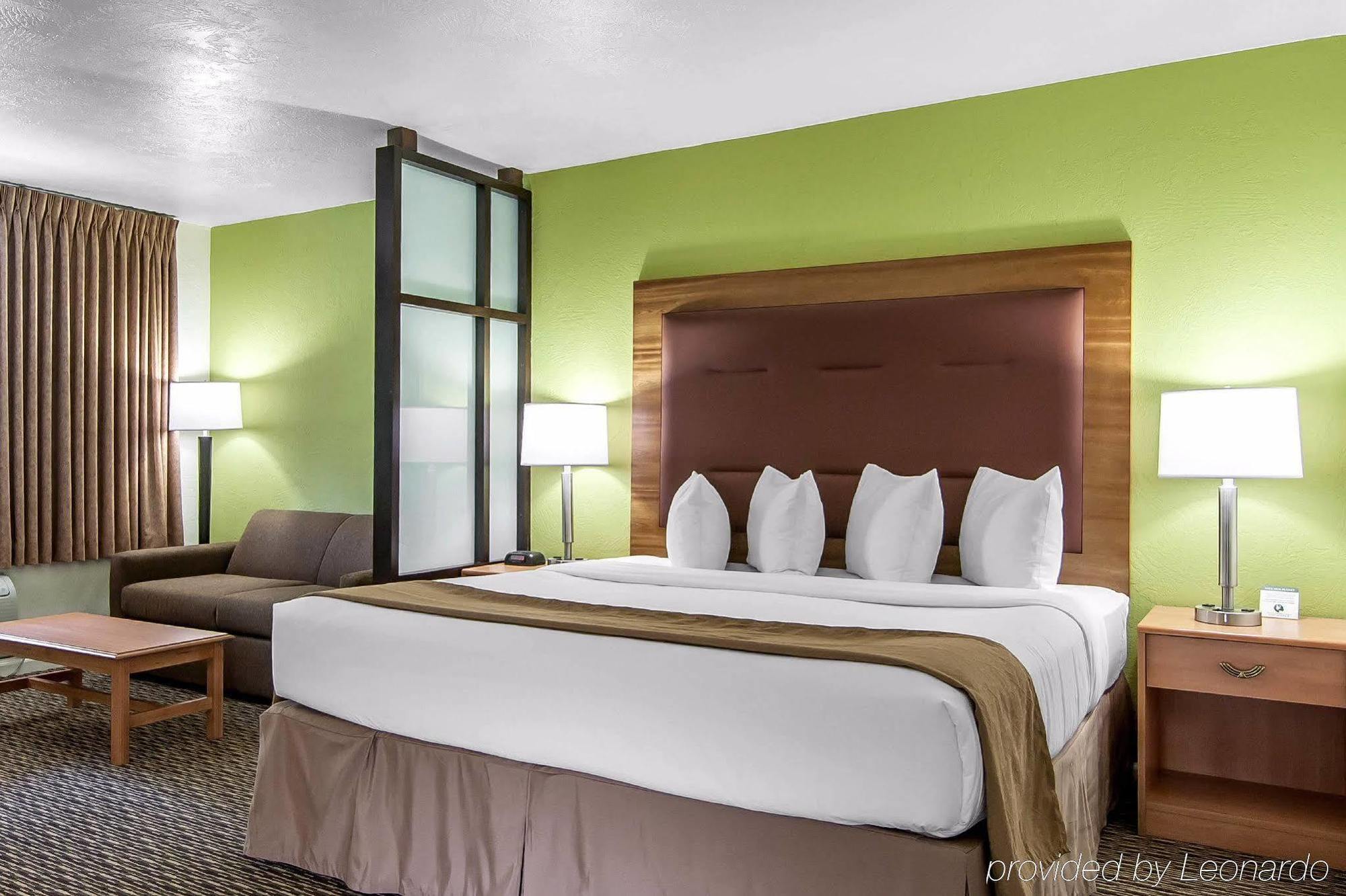 Quality Inn & Suites At Coos Bay Норт-Бенд Экстерьер фото